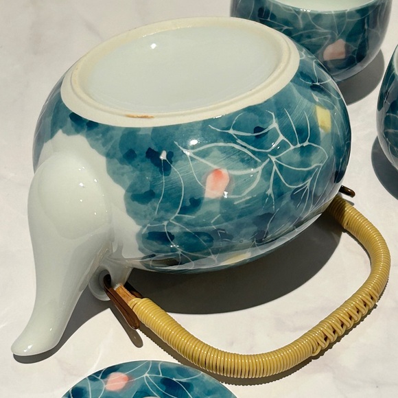 Asian Tea Set with Stainless Steel Chopsticks - Picture 6 of 17